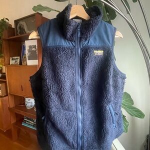 L.L. Bean Women’s Bean’s Sherpa Fleece Vest Navy Medium